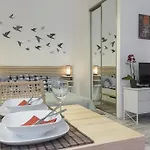 Standard By Hi5-liszt Ferenc Square * Budapest