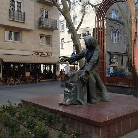 Standard By Hi5-liszt Ferenc Square