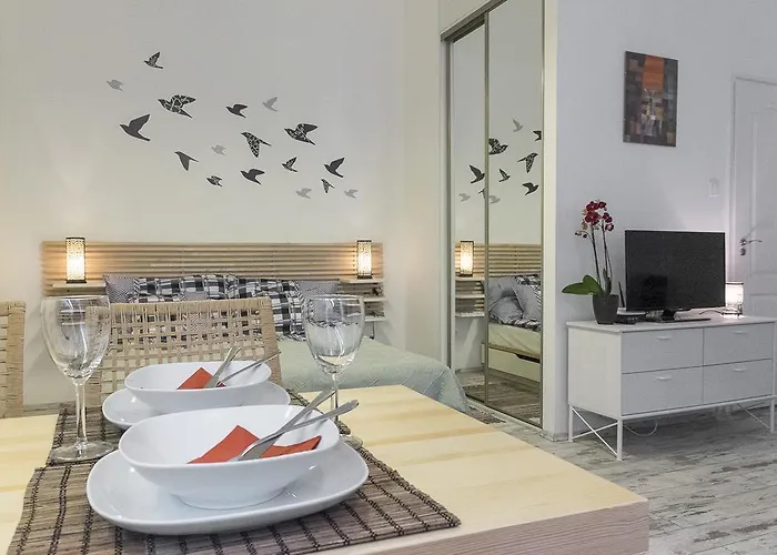 Standard By Hi5-liszt Ferenc Square * Budapesta